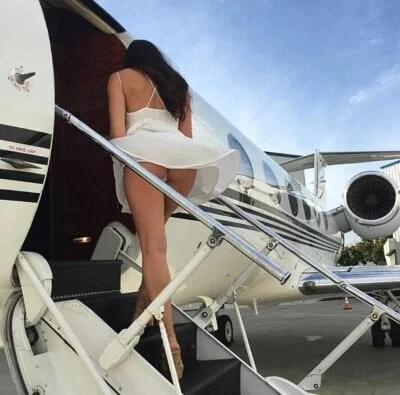 CrazzyChicks Stripchat Model