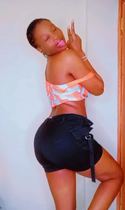 Pinky_shyee Stripchat Model